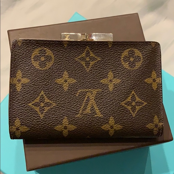 Louis Vuitton wallet - Picture 2 of 8
